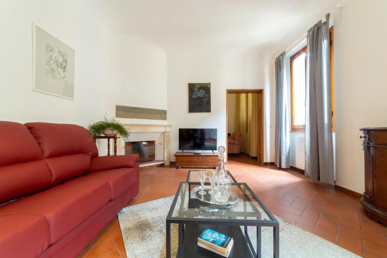 110 Sqm Apartment 6 Sleeps In Santa Croce Florença Exterior foto